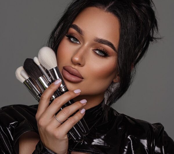 Anna Beauty 11 šepetėlių rinkinys